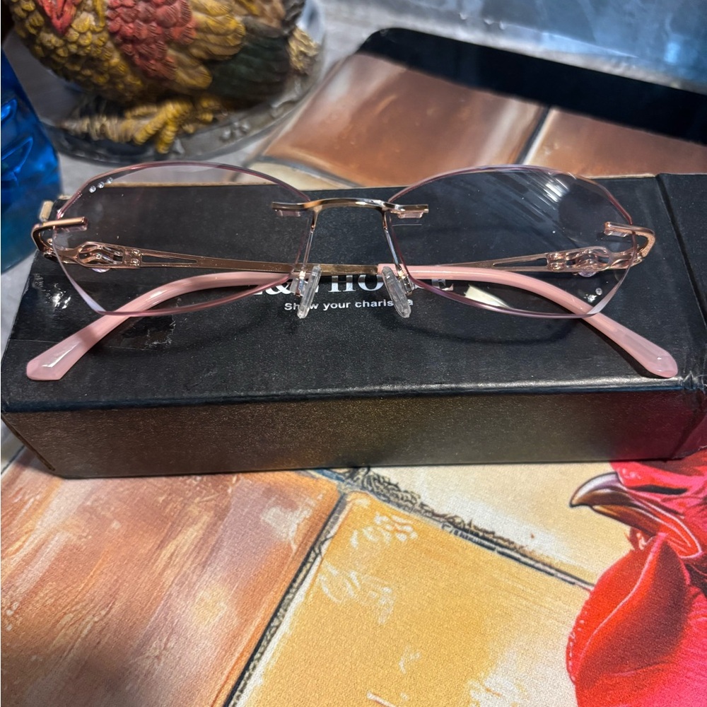 Chic Pink Frameless Glasses with Gradient Lenses +3 Power